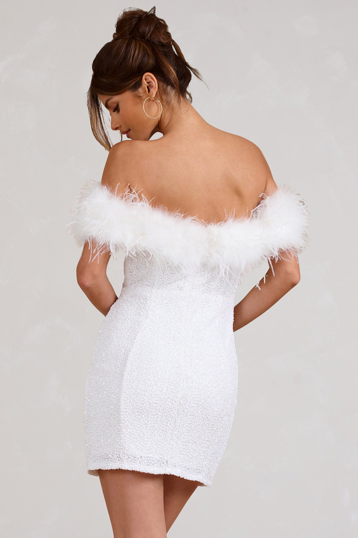 Lorel | Vestido de lentejuelas con plumas