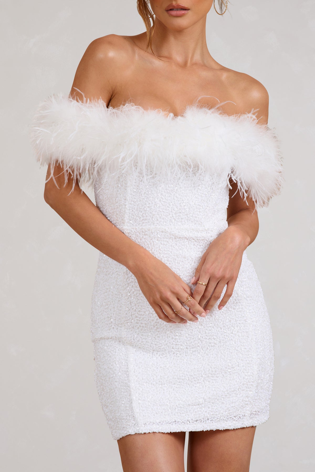 Lorel | Vestido de lentejuelas con plumas